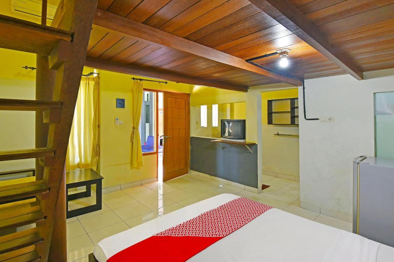 Super Oyo 91495 Indah Hotel 2*