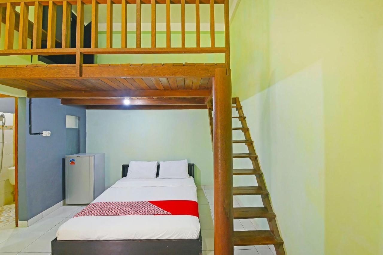 Super Oyo 91495 Indah Hotel 2*